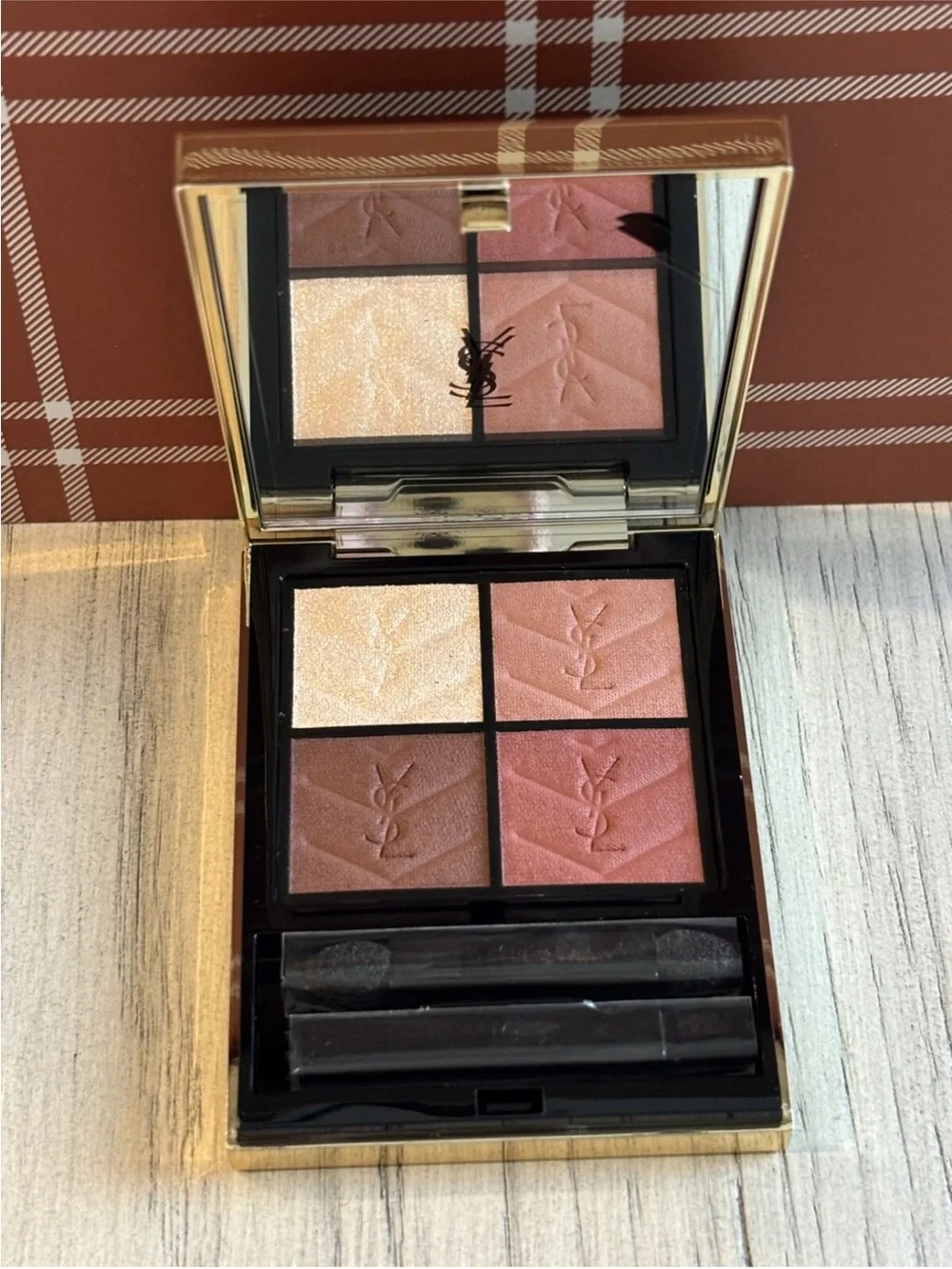 Yves Saint Laurent Couture Mini Clutch Eyeshadow - Gold